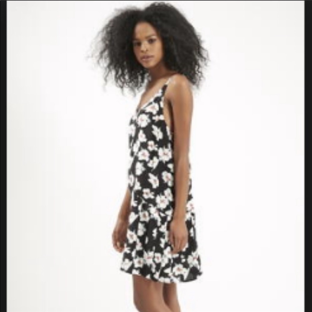 NWT Topshop 100% silk Takashi Floral mini dress
